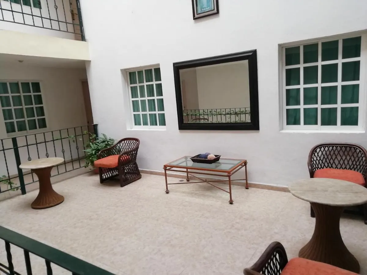 Hotel Gandhi Chetumal 4*,